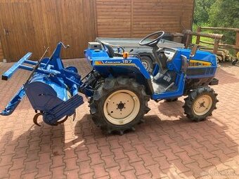 Malotraktor ISEKI 157 4x4 s Kultivatorem