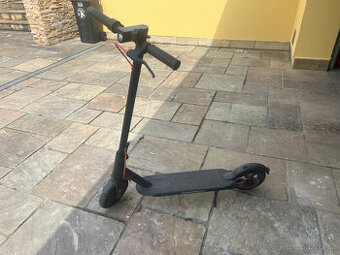Xiaomi Mi Eletric scooter Pro na náhr.díly
