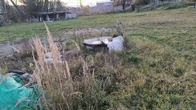 STAVEBNI POZEMEK V PÍSKU - 1