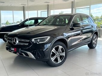 Mercedes-Benz GLC 300e 4Matic Webasto Tažné DPH