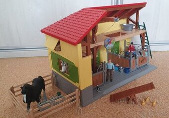 Schleich 42485 Horse Club Koňská stáj