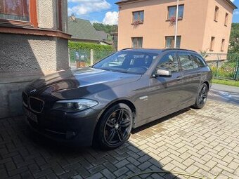 BMW 5 F11 touring 530d 190 kW xDrive Individual