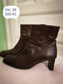 Kožené kozačky