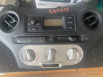 Rádio + plast - Toyota Yaris