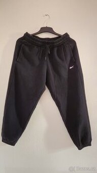 Černé dámské tepláky Reebok - 1