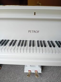 Klavír PETROF model V (160cm)