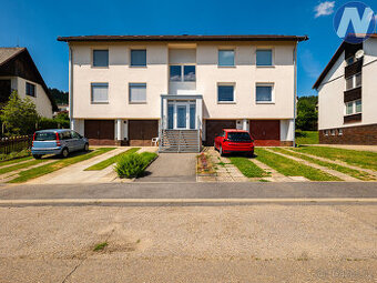 Prachatice, prodej bytu 3+1 s lodžií a garáží