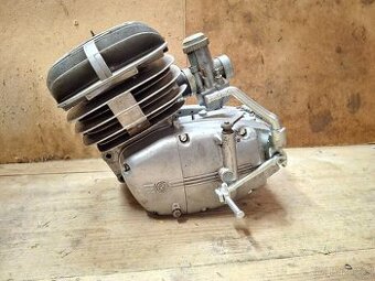 Motor čz 250 513 motokros