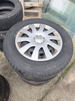 215/65r16c. Opel vivaro zimní