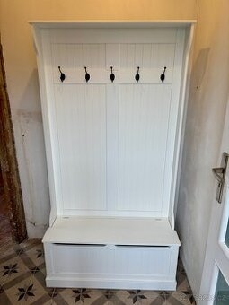 Předsíňová stěna Jysk