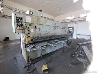 Tabulové nůžky PIESOK CNTA 3150/10 A