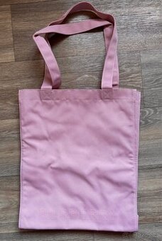 Krásná plátěná nová taška Burberry