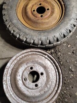 Prodám originál přední disky 3,25D-16 na ZETOR25