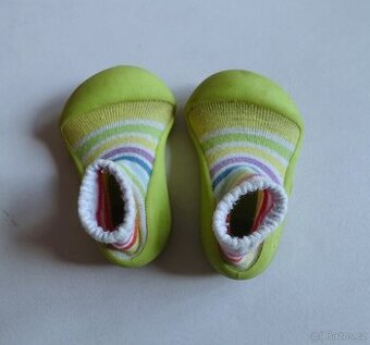 Boty, capáčky Attipas, vel. 25