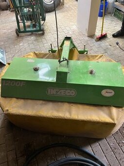 Rotační dvoububnová čelní sekačka Šálek SB-1200F