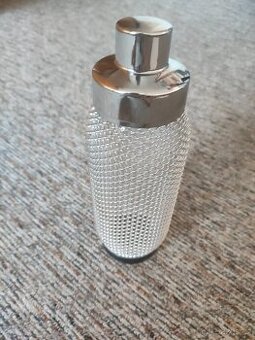 Retro shaker -opletana nádoba