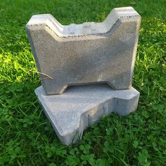 Prodej zámkové dlažby "I"