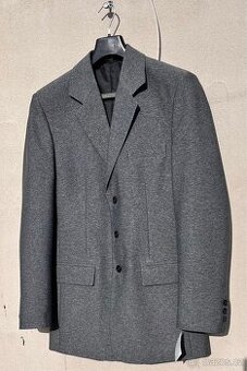 Šedé prodloužené panské sako z kolekce Jana Bogárová 46