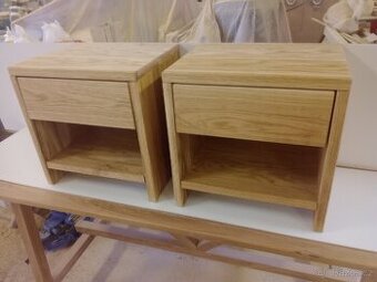 Noční stolky dub masiv