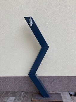 Zahradní vodovodní sloupek