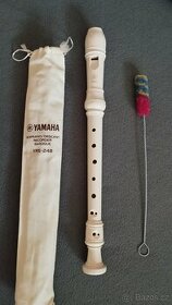 Zobcová flétna Yamaha YRS 24B