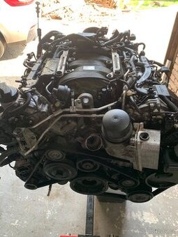 Prodám náhradní díly na motor MB 3,5v6 CGI