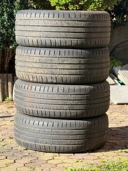 Prodám 4x letni sadu 245/40 R19