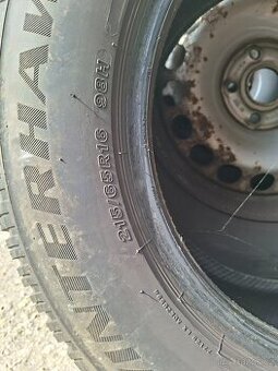 Pneu 215/65 R16 98H
