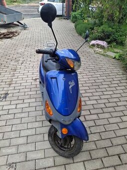 skůtr Yuki - 1