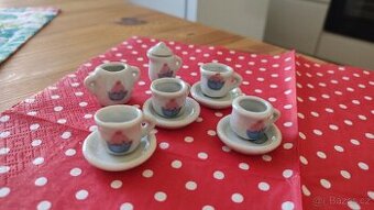 Miniaturní porcelánový čajový kuchyňský servis