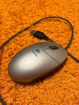 Laserová myš Logitech - 1