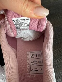 Under Armour dámské běžecké/ volnočasove boty - 1