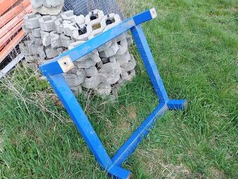 Podstavec,stojan pod 1000l nádrž ibc - 1