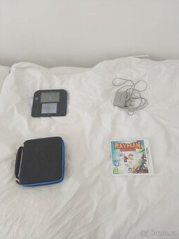 Nintendo 2DS + příslušenství