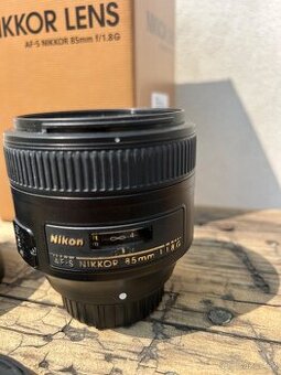 NIKON 85 mm f/1,8 G AF-S Nikkor