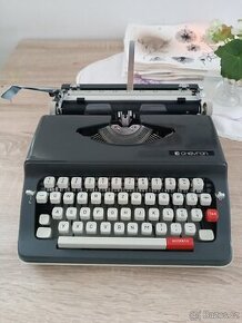 Prodám psací stroj Chevron 63.