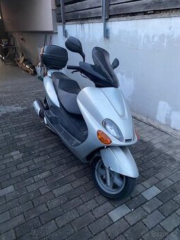 Yamaha 150D Majesty