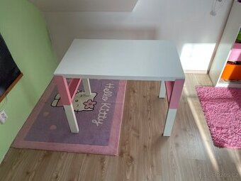 Rostoucí stůl IKEA pahl