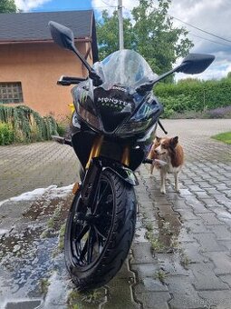 Yamaha yzf R125