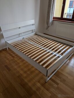 Prodám rám postele IKEA Trysil 160x200 cm s roštem