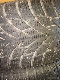 Zimní kola Toyota 215/60 R17 – alu disky
