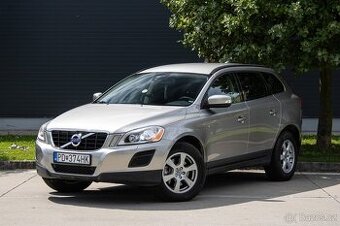 Volvo XC60 2.4D AWD /aj na splátky/