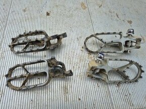 Originální stupačky