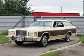 1976 Ford Country Squire 400 V8