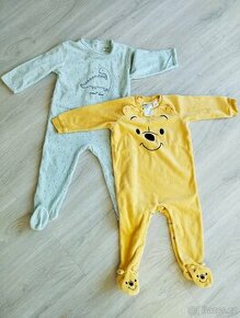 Prodam 2 teplejsi overaly/pyzamka vel. 86 (oboji tak 86-90)