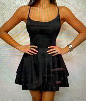 Saty cerne satenove S