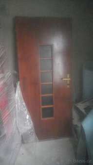 Kvalitni oblozkove Drevene dvere za odvoz