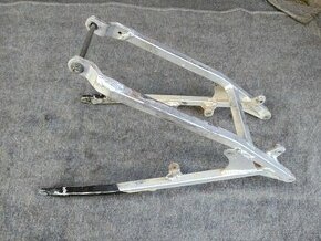 Prodám podsedlovku Suzuki Rm125