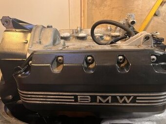 BMW K1100 díly motor