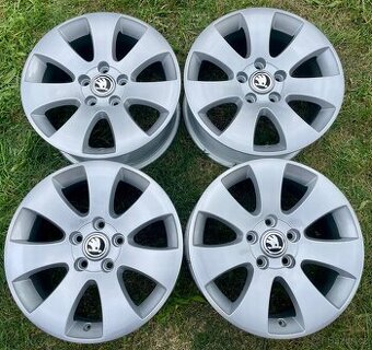 Alu Škoda Superb1/2 7jx16 ET45 5x112